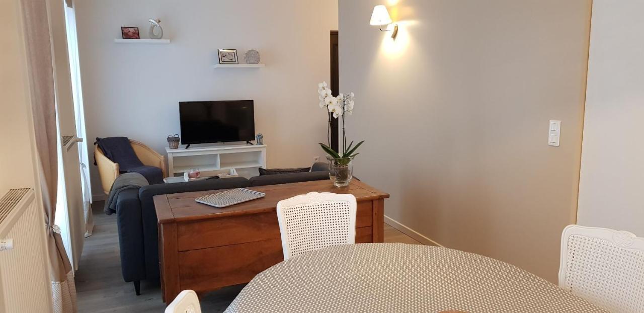 La Maison Virginie Appartements Climatises De 1 A 5 Pers Cosy Hyper Centre Cour Parking Linge Fibre Proximite Port Lac Canal Piscine Montargis Dış mekan fotoğraf