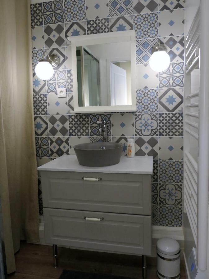 La Maison Virginie Appartements Climatises De 1 A 5 Pers Cosy Hyper Centre Cour Parking Linge Fibre Proximite Port Lac Canal Piscine Montargis Dış mekan fotoğraf